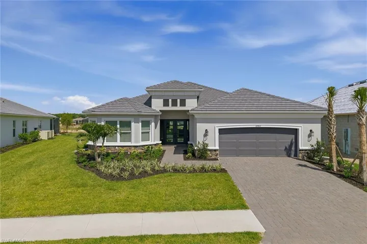 15743  Modena  ST, Naples, FL 34114