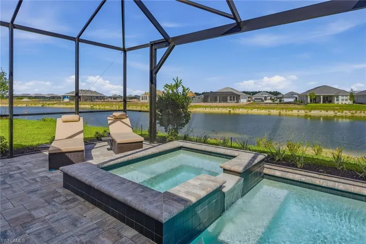 15743  Modena  ST, Naples, FL 34114
