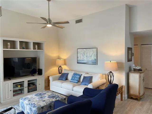 2671 Citrus Lake Dr # 303, Naples, Florida 34109