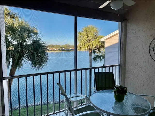 2671 Citrus Lake Dr # 303, Naples, Florida 34109