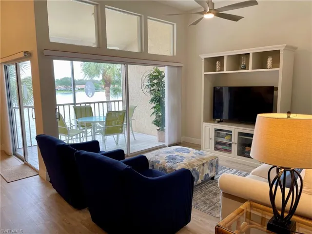 2671 Citrus Lake Dr # 303, Naples, Florida 34109