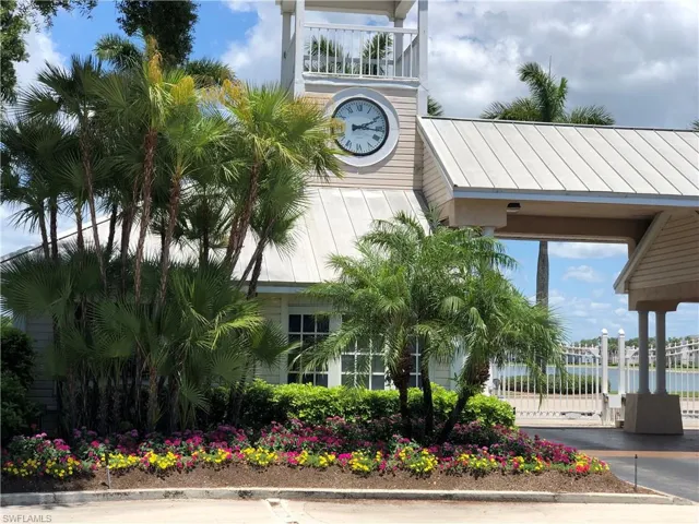 2671 Citrus Lake Dr # 303, Naples, Florida 34109