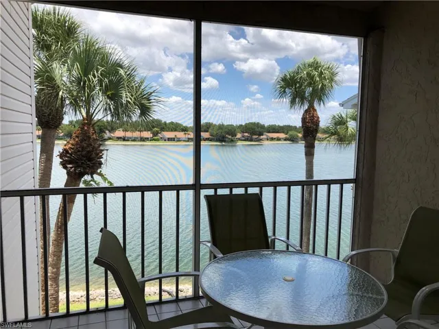 2671 Citrus Lake Dr # 303, Naples, Florida 34109