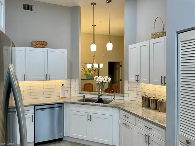 2671 Citrus Lake Dr # 303, Naples, Florida 34109