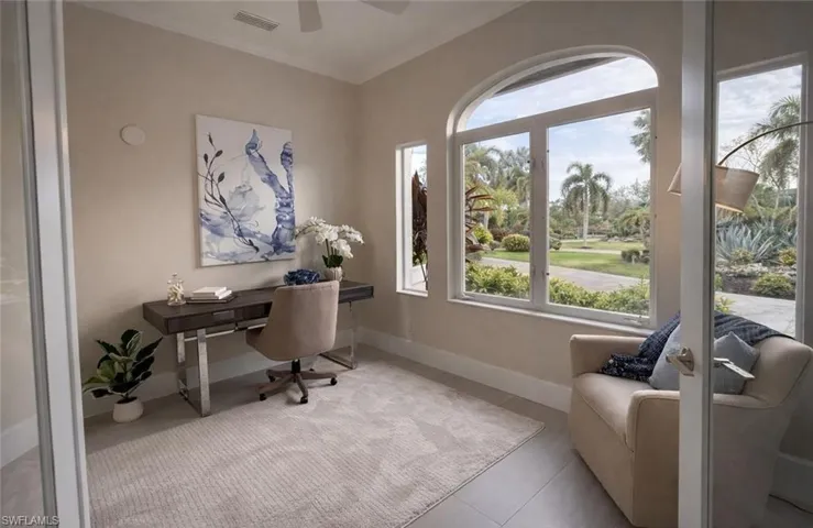 6461 Livingston Woods Ln, Naples, Florida 34109