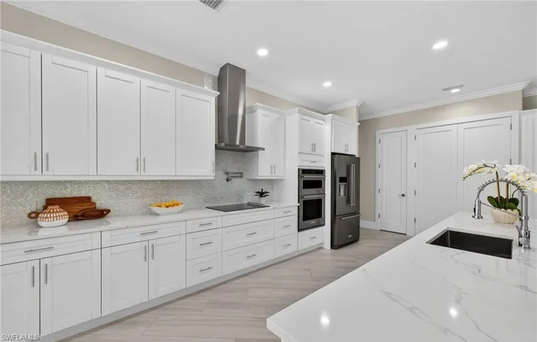 6461 Livingston Woods Ln, Naples, Florida 34109