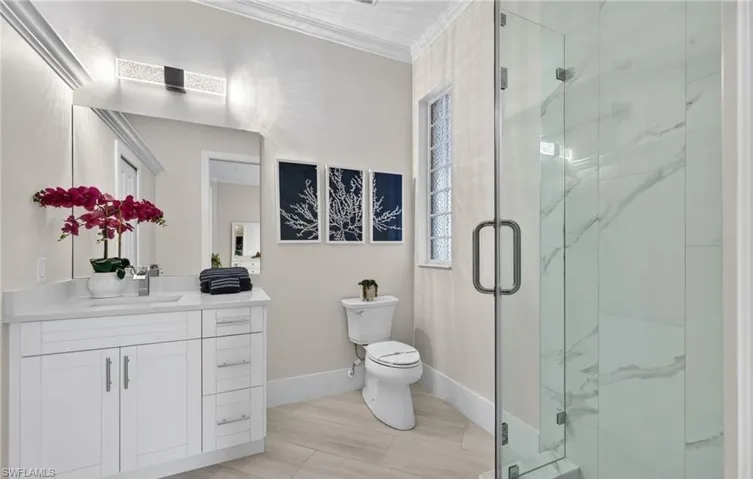 6461 Livingston Woods Ln, Naples, Florida 34109