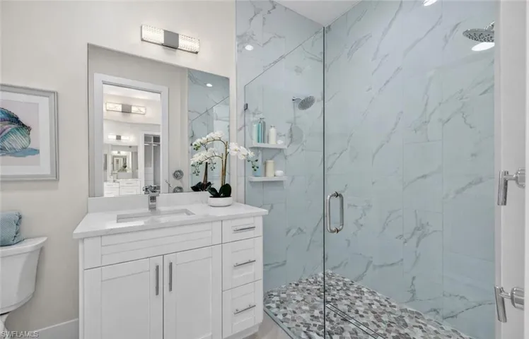 6461 Livingston Woods Ln, Naples, Florida 34109