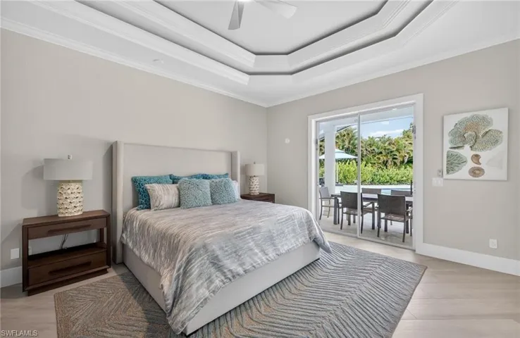 6461 Livingston Woods Ln, Naples, Florida 34109