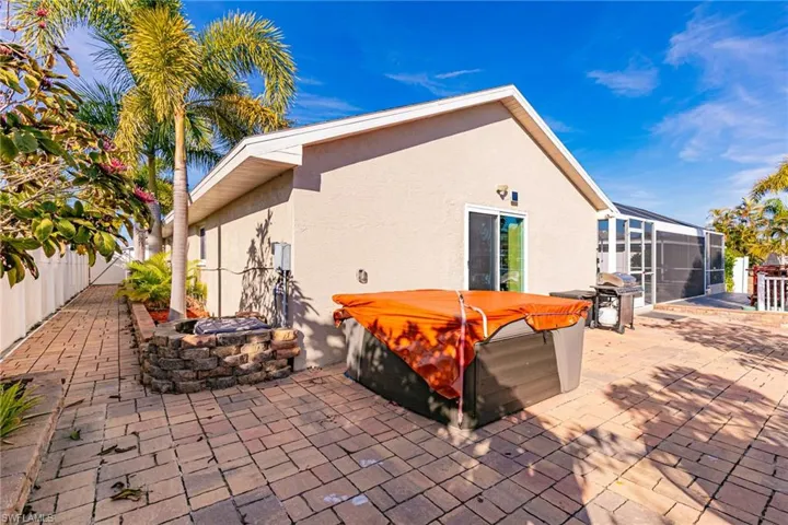 2308 Everest Pkwy, Cape Coral, Florida 33904