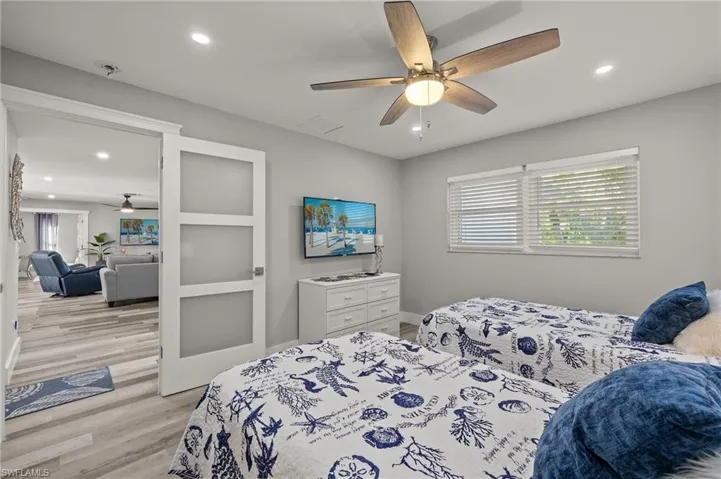 248 Bay Meadows Dr, Naples, Florida 34113