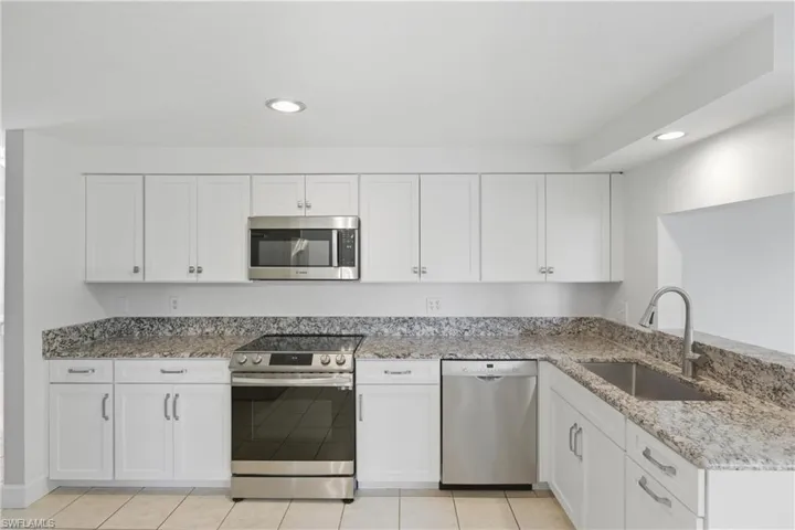 205 Se 44th Ter, Cape Coral, Florida 33904