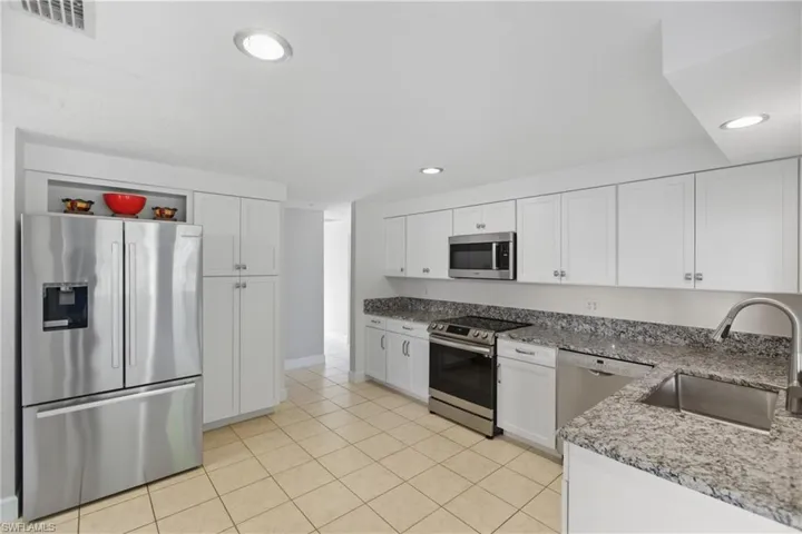 205 Se 44th Ter, Cape Coral, Florida 33904