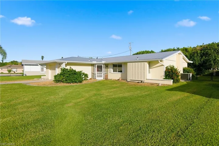205 Se 44th Ter, Cape Coral, Florida 33904