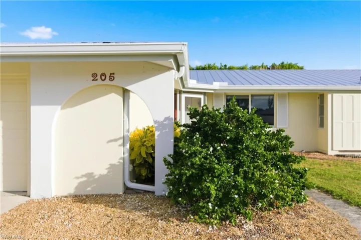 205 Se 44th Ter, Cape Coral, Florida 33904