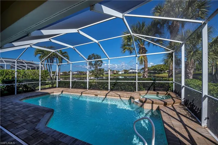 2615  Sunvale  CT, Cape Coral, FL 33991