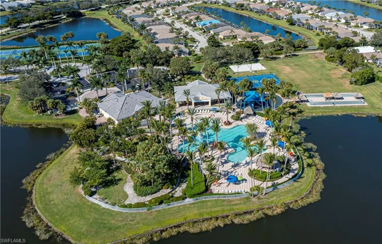 2615  Sunvale  CT, Cape Coral, FL 33991