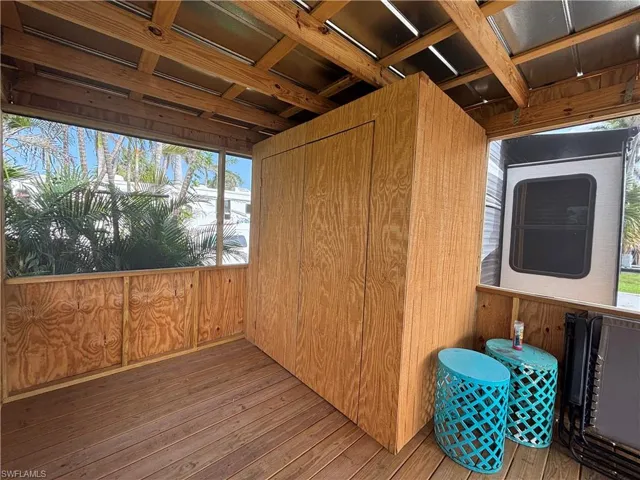 Washer/Dryer Closet