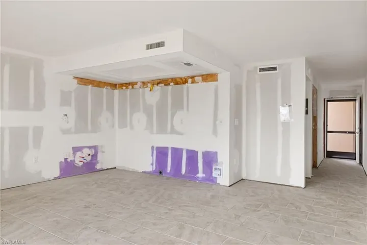 Kitchen/Front Entry