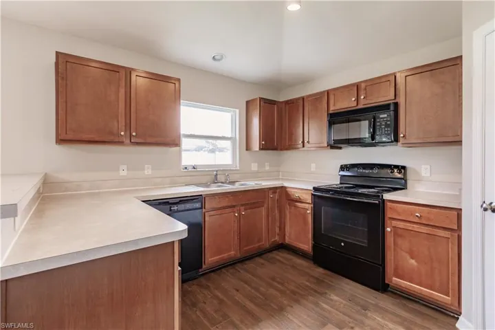 2149 SW 3rd  PL, Cape Coral, FL 33991