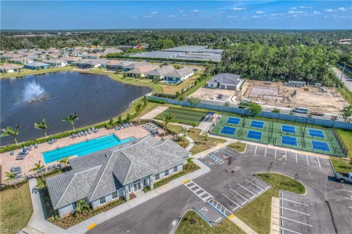 437 Tamarindo Ln, Naples, Florida 34114