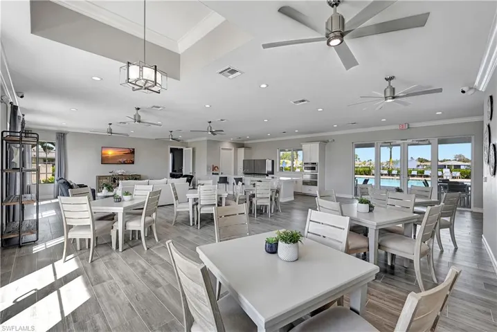 437 Tamarindo Ln, Naples, Florida 34114