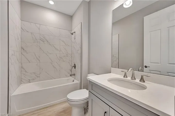 437 Tamarindo Ln, Naples, Florida 34114
