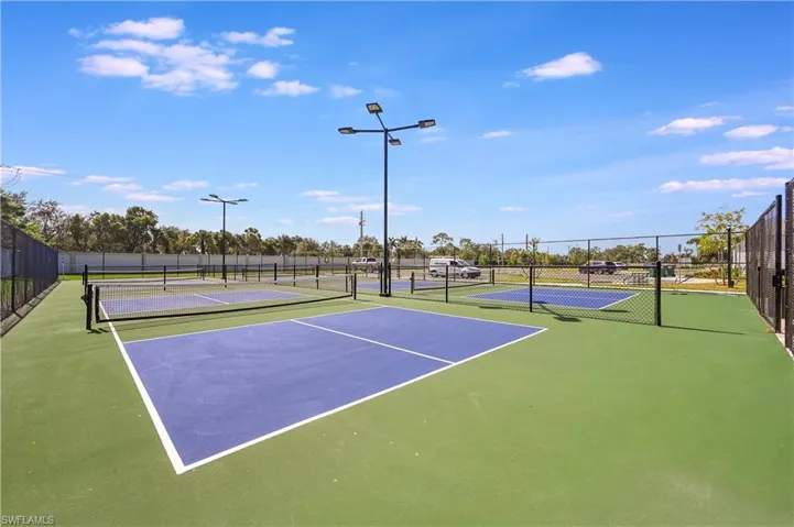 437 Tamarindo Ln, Naples, Florida 34114