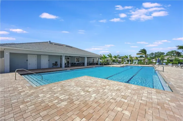 437 Tamarindo Ln, Naples, Florida 34114