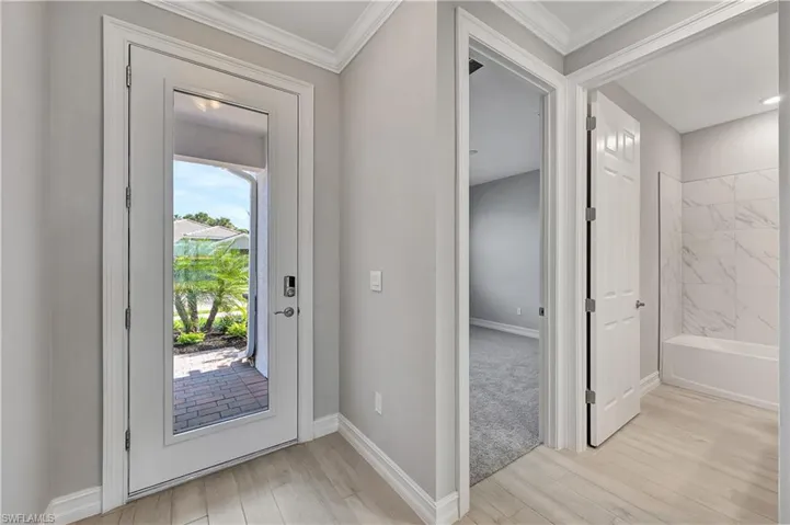 437 Tamarindo Ln, Naples, Florida 34114