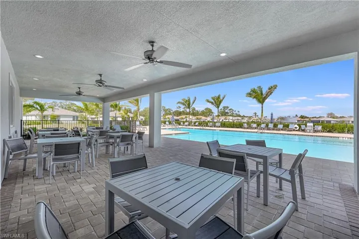 437 Tamarindo Ln, Naples, Florida 34114