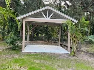 13850  Cemetery  RD, Fort Myers, FL 33905