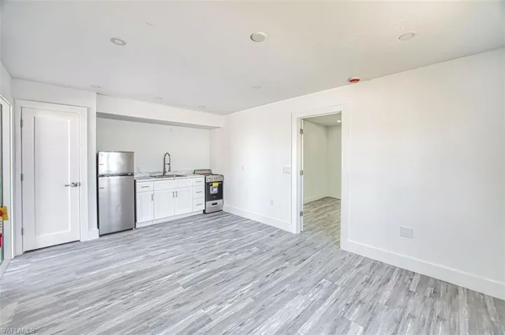 226  Fairweather  LN, Fort Myers Beach, FL 33931