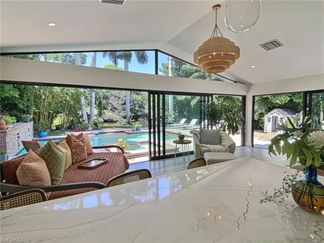 1031 Diana Ave, Naples, Florida 34103