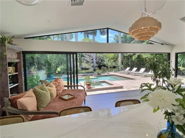 1031 Diana Ave, Naples, Florida 34103