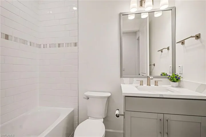 Full bath with vanity and shower / bathtub combination