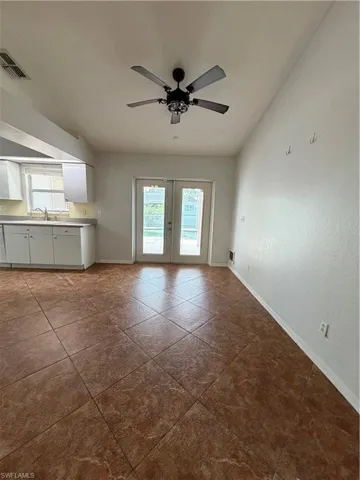 4017 Ne 10th Ave, Cape Coral, Florida 33909