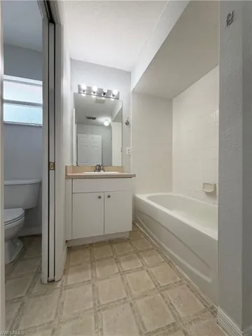 4017 Ne 10th Ave, Cape Coral, Florida 33909
