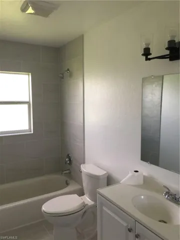 4021 SE 12  AVE, Cape Coral, FL 33904
