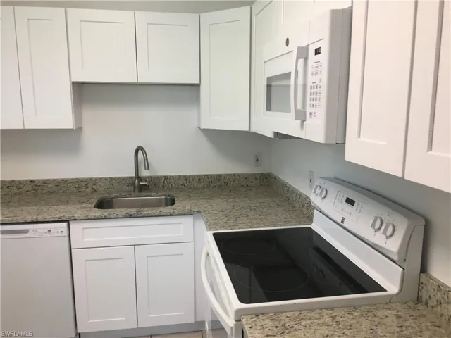 4021 SE 12  AVE, Cape Coral, FL 33904