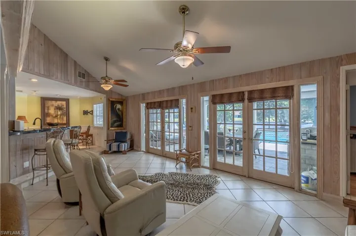 2224  Kings Lake  BLVD, Naples, FL 34112