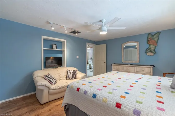 2224  Kings Lake  BLVD, Naples, FL 34112
