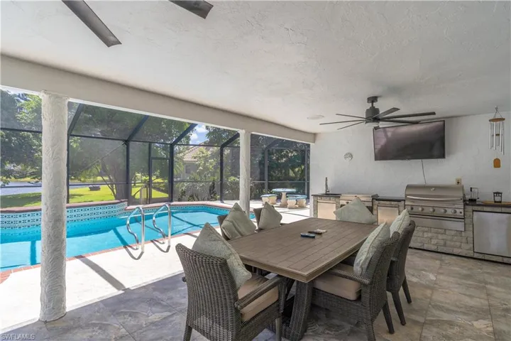 2224  Kings Lake  BLVD, Naples, FL 34112