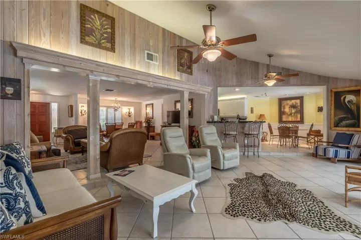 2224  Kings Lake  BLVD, Naples, FL 34112