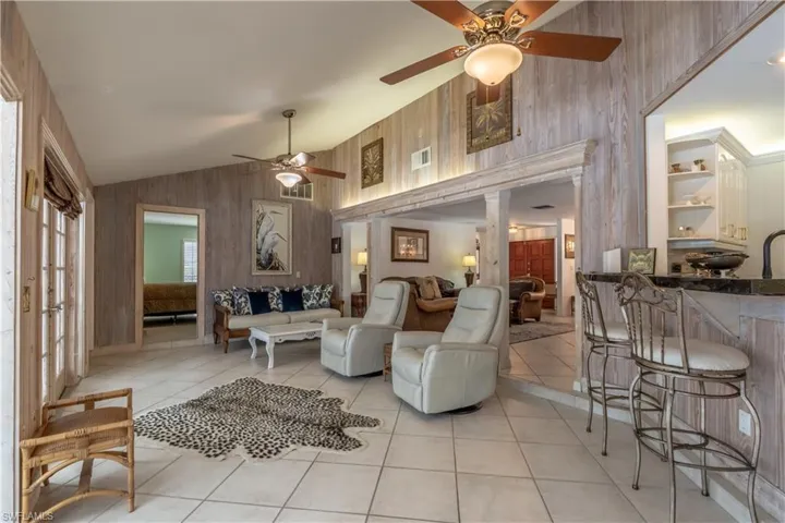 2224  Kings Lake  BLVD, Naples, FL 34112