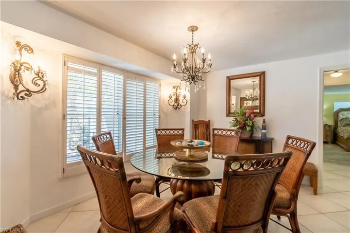 2224  Kings Lake  BLVD, Naples, FL 34112