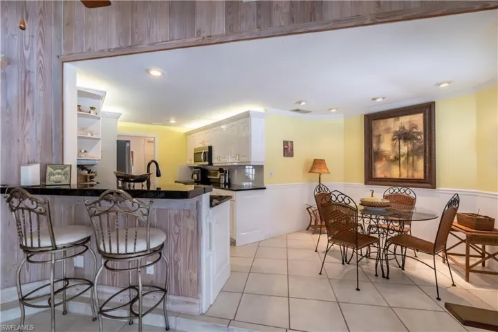 2224  Kings Lake  BLVD, Naples, FL 34112