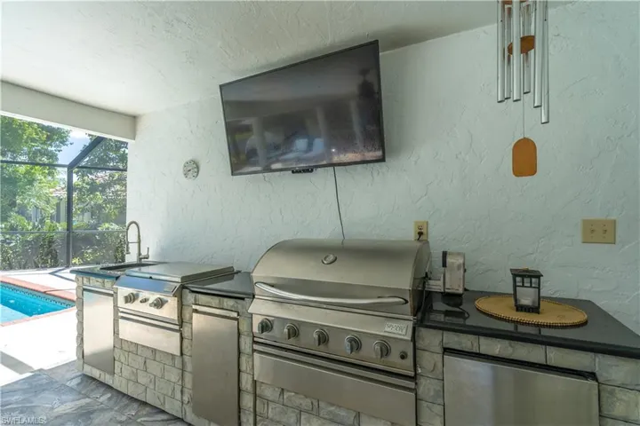 2224  Kings Lake  BLVD, Naples, FL 34112