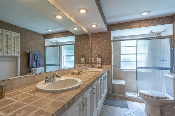 2224  Kings Lake  BLVD, Naples, FL 34112