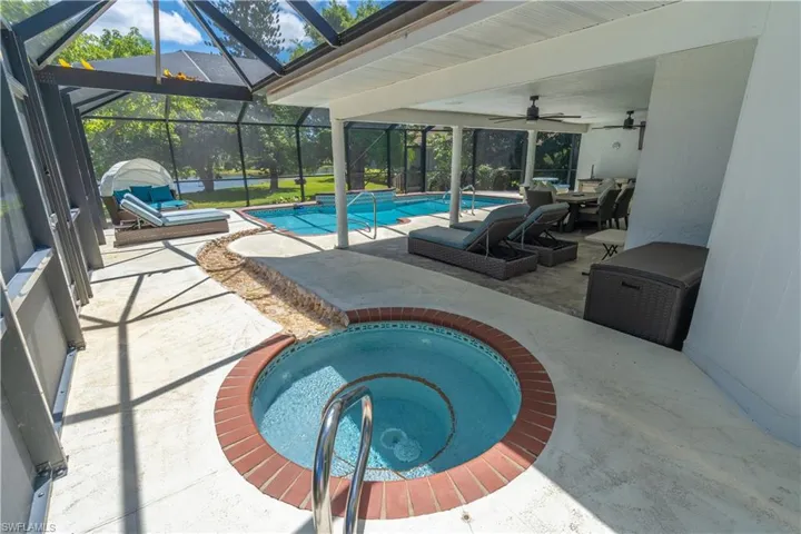 2224  Kings Lake  BLVD, Naples, FL 34112
